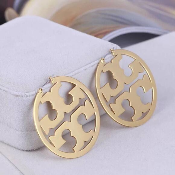 New Tory Burch Gold Miller Logo Hoop Earrings - Picture 3 of 5